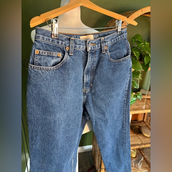 Gap Classic Medium Wash Blue Hight Waisted Vintage Fit Straight Leg Jeans - Picture 2 of 4